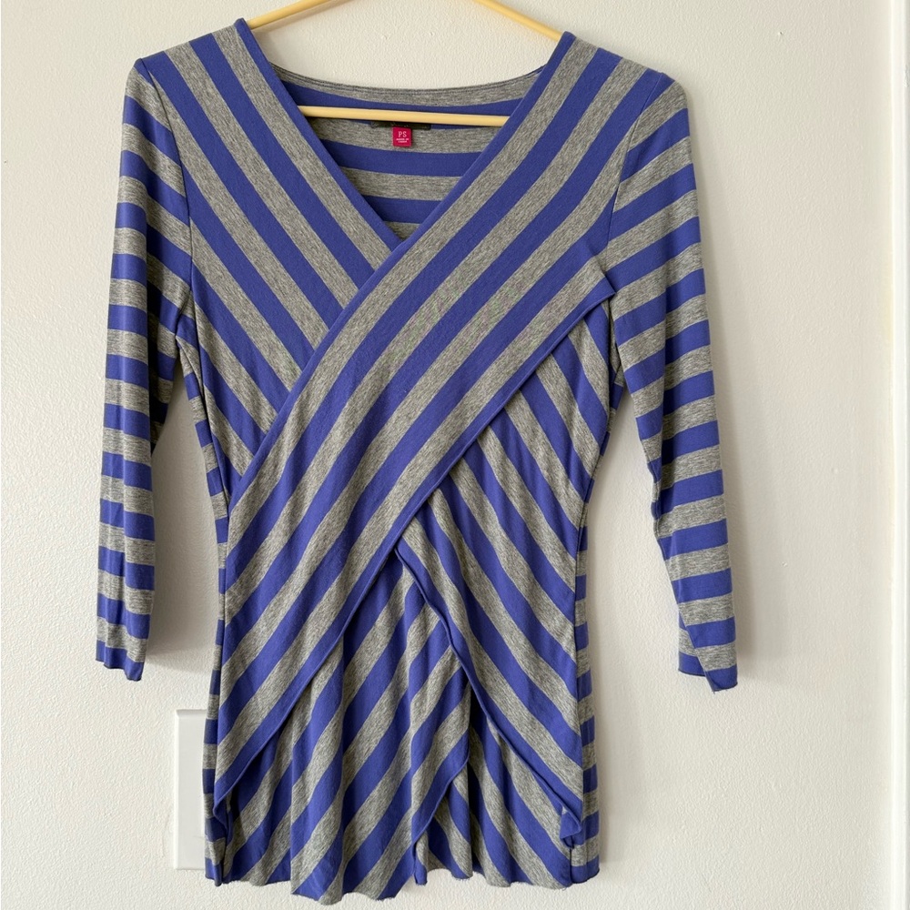 Vince Camuto Blue and Gray Striped V-Neck Blouse